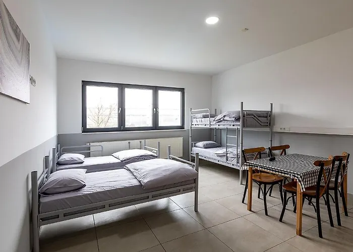 Boardinghouse Kayser Guenstige Monteursunterkunft, Monteurwohnung In Bei Frankfurt Am Main Und Aschaffenburg, Kostenfreie Parkplaetze! * Hanau